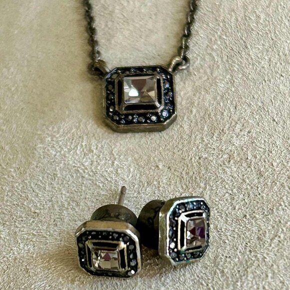 Chloe & Isabel Necklace and Earrings Set - Picture 1 of 4